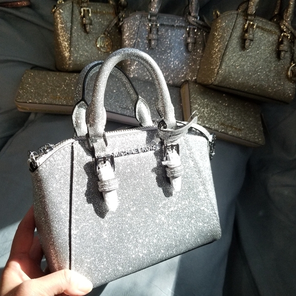 🔥LAST 1🔥NWT MICHAEL KORS GLITTER LEATHER XBODY - Picture 2 of 6